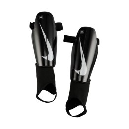 Ochraniacze piłkarskie Nike Charge czarne DX4608 010 Nike Team